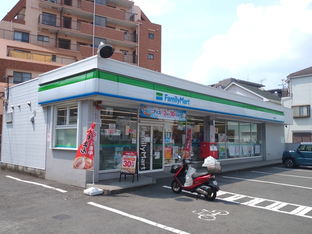 その他　ファミリーマート川崎苅宿店