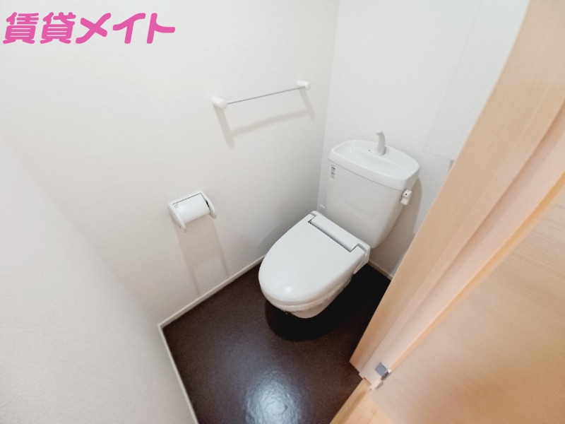 トイレ　同型画像参考