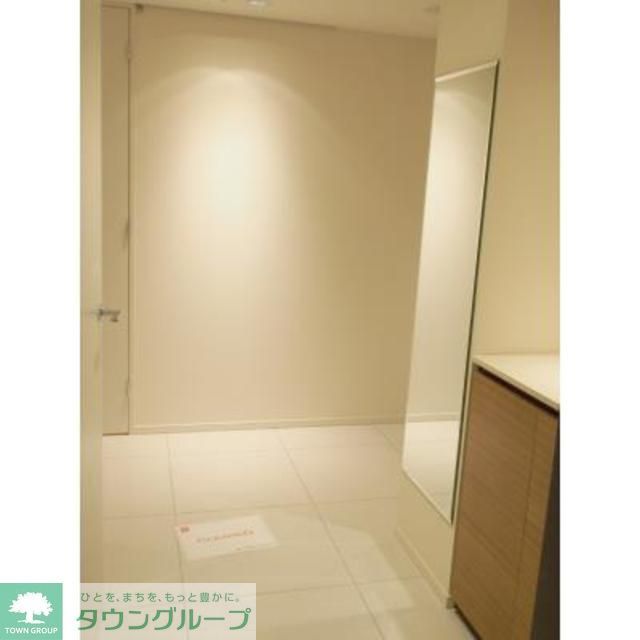 玄関　お部屋探しは株式会社　タウンハウジング　までお気軽にお問合…