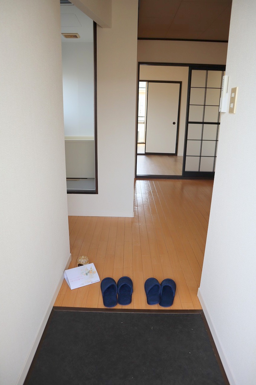 玄関　※前回入居時の写真です