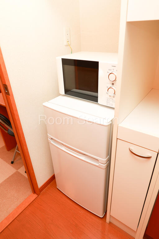 その他設備　冷蔵庫・電子レンジ・収納棚