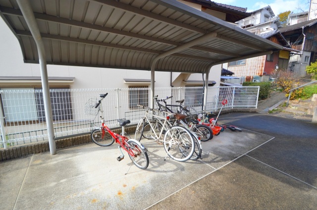 スーパー　コープ船越（スーパー）まで667m