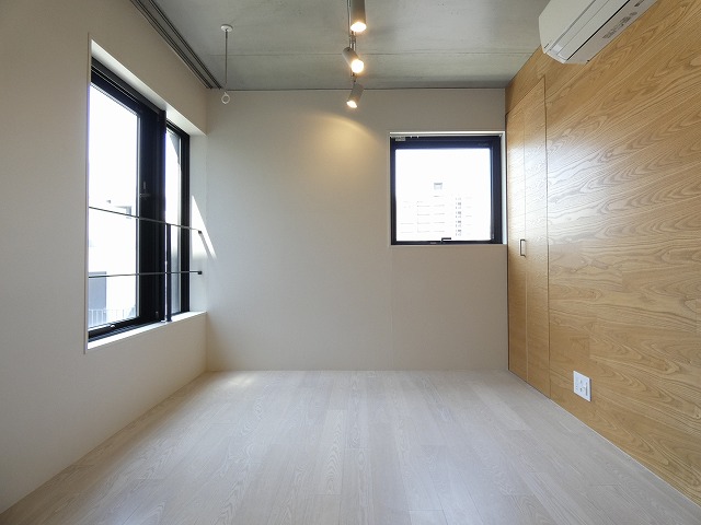 居室・リビング　内観1