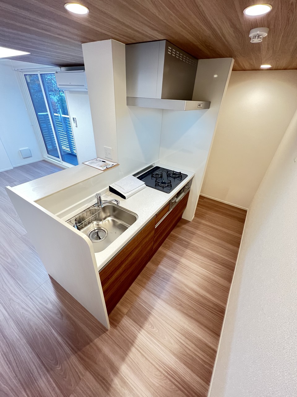 キッチン　※同物件、別部屋の写真です。