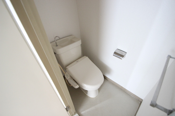 トイレ　※別号室のお写真です