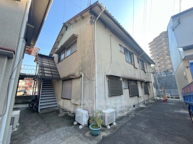 横田文化6の建物外観