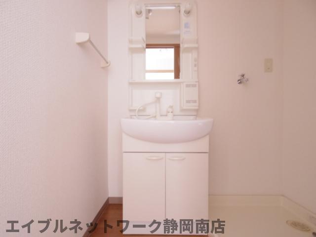 GRANDIRの内装写真