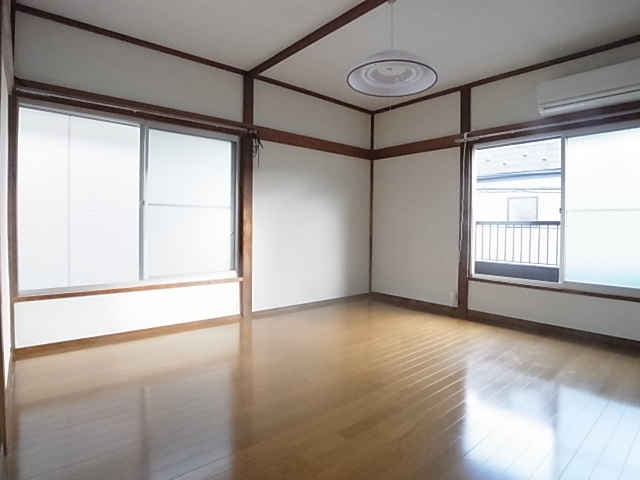 その他部屋・スペース　洋室6帖は２面彩光で明るいお部屋です