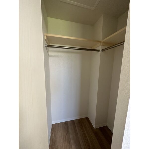 収納　荷物が多くても安心なウォークインクローゼット♪