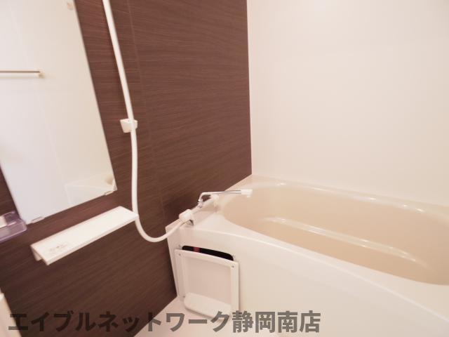 バス・シャワールーム　日々の暮らしに欠かせないお風呂です