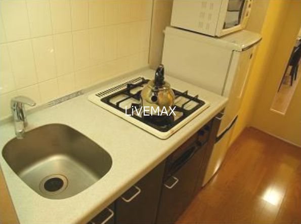 キッチン　家具家電付きセットアップ賃貸