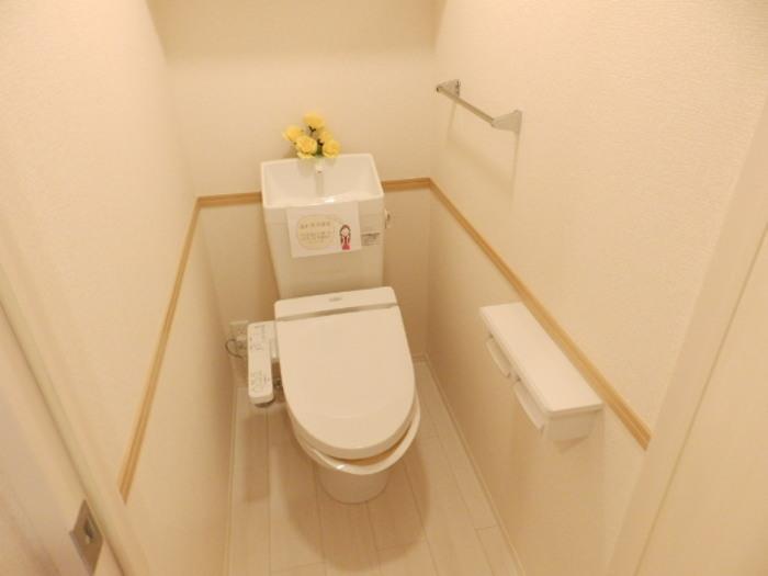【下関市綾羅木新町のアパートのトイレ】