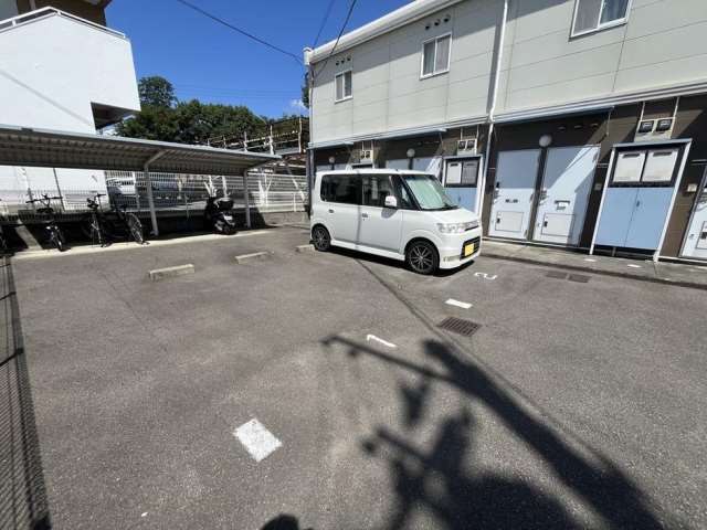 駐車場　エントランス