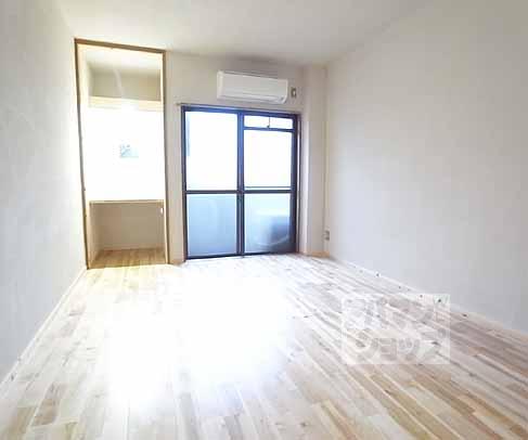 居室・リビング　６帖洋室