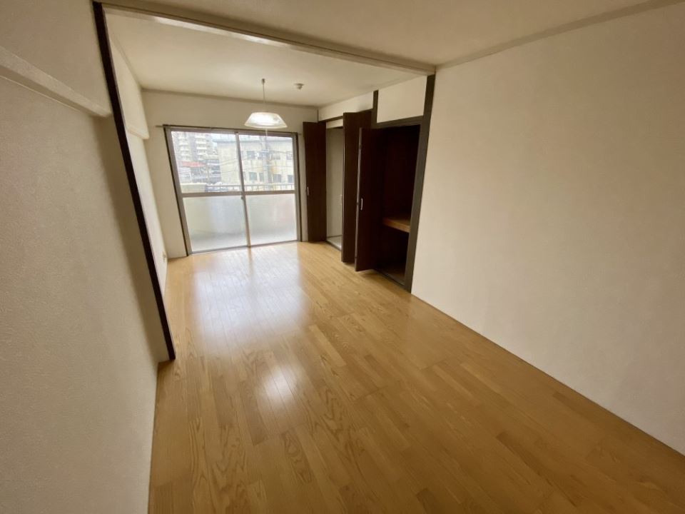 その他設備　家具を配置しやすい長方形の間取です。