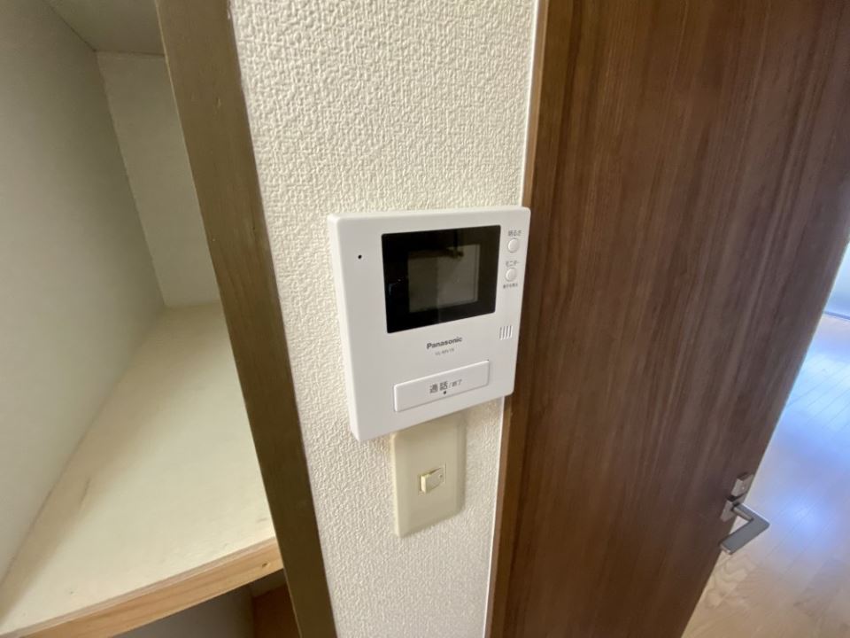 セキュリティ　モニターフォンが付いていて安心です。