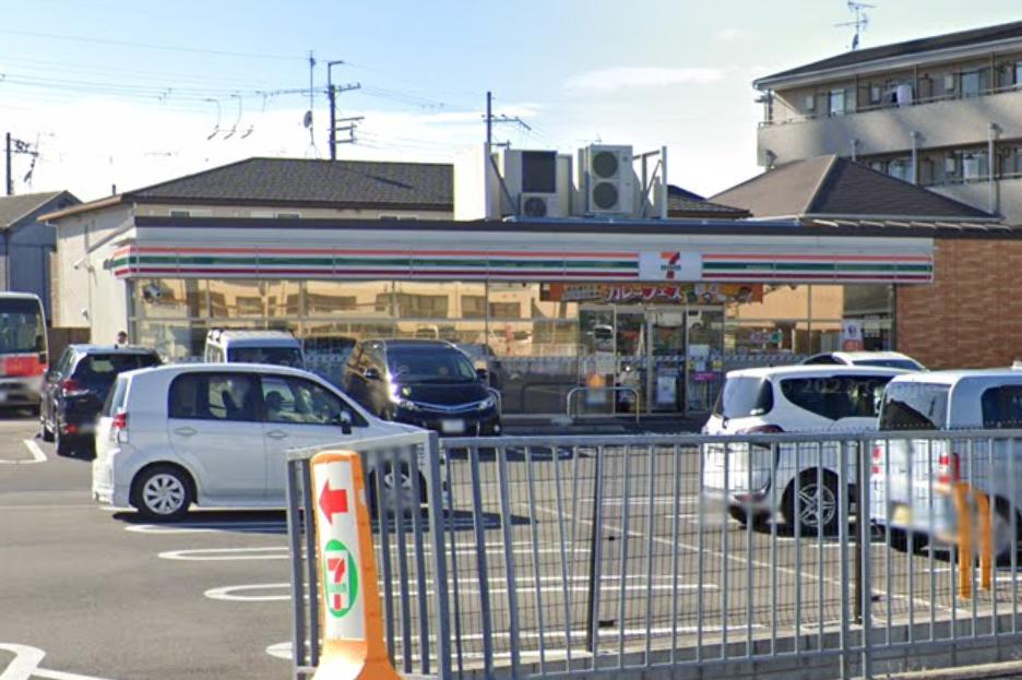 コンビニ　セブンイレブン 枚方田口2丁目店（コンビニ）まで81m