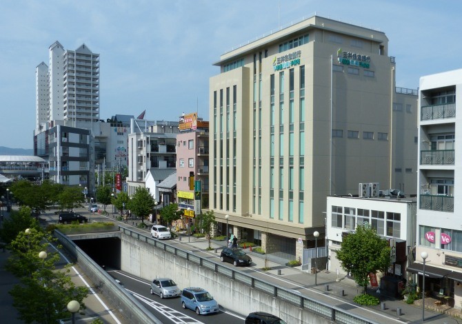 【西宮市甲風園のマンションの銀行】