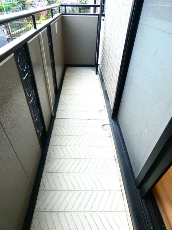 バルコニー　図面と現状に相違がある場合には現状を優先