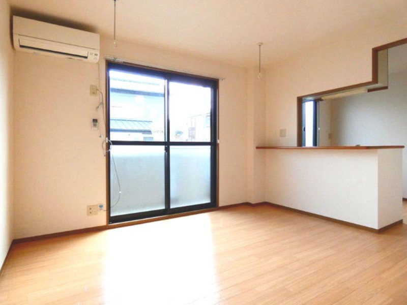 居室・リビング　図面と現状に相違がある場合には現状を優先