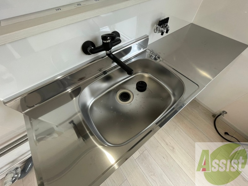 洗面設備　洗面台はありませんがこちらで洗顔などができます。