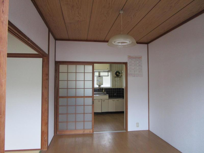 鈴木グリーンハイツA棟の居間写真