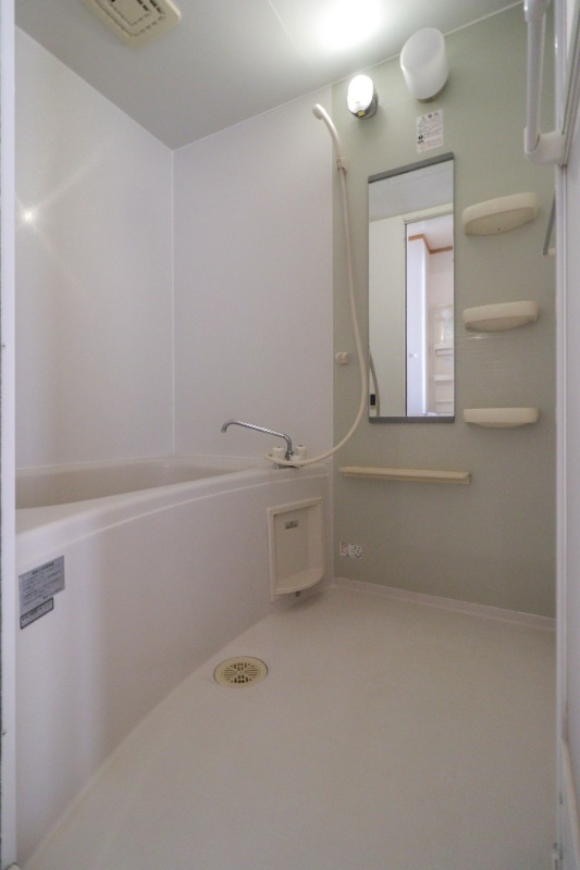 バス・シャワールーム　図面と現状に相違がある場合には現状を優先