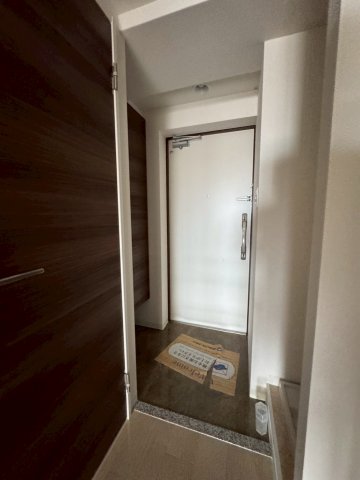 玄関　収納もある玄関です