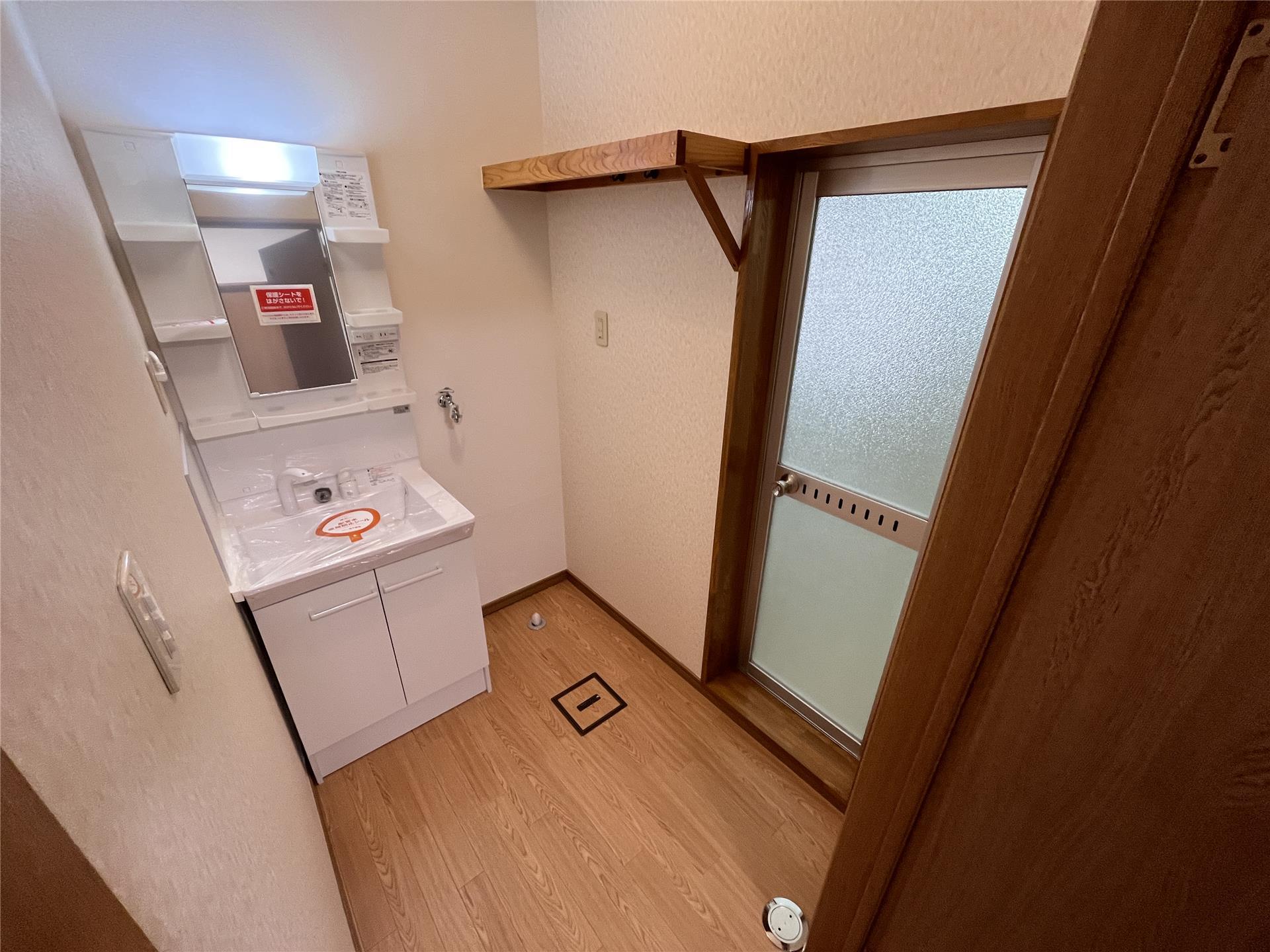 洗面設備　洗面化粧台