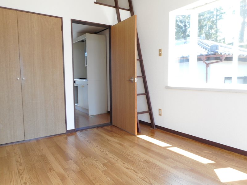 居室・リビング　洋室※他号室の参考写真となります