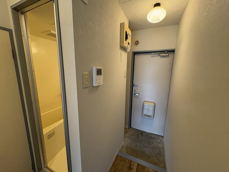 セキュリティ　TVドアホンで来客の確認ができます