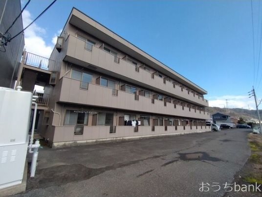 建物外観　岐阜城北高校近くの単身専用物件です。