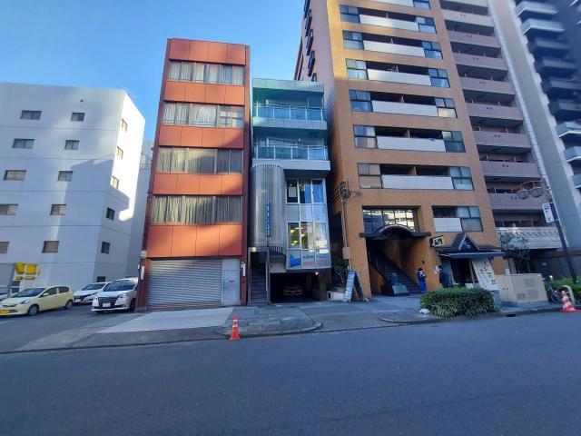 名古屋市中区丸の内のマンションの建物外観