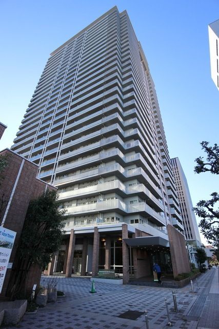 品川区東品川のマンションの建物外観