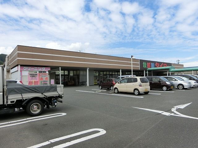 【静岡市清水区楠新田のアパートのスーパー】