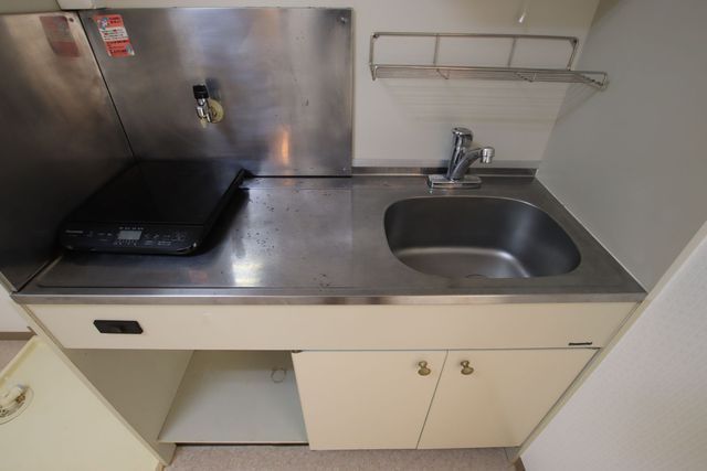 キッチン　ＩＨ１口備え付け