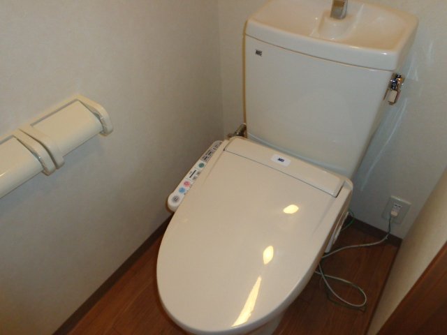トイレ　シャワー付トイレ
