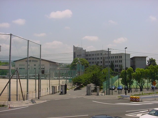 高校・高専　長崎県立大村高校（高校・高専）まで1048m