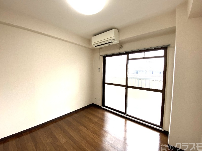 居室・リビング　南向きです！