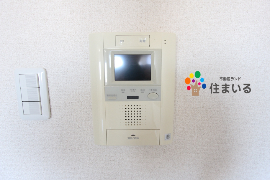 レンタルビデオ　TSUTAYA原店（レンタルビデオ）まで705m