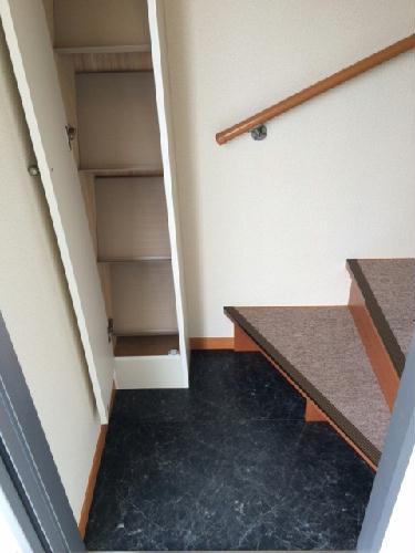 玄関　シューズボックス