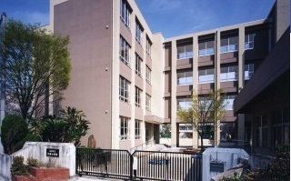 小学校　円座小学校さん（小学校）まで750m