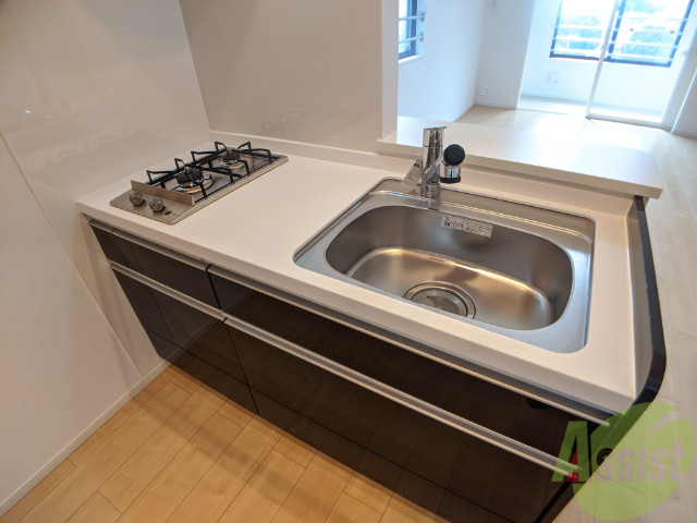 キッチン　キッチンです。キレイなキッチンだと料理が楽しく出来ますね。