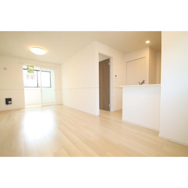 居室・リビング　写真は全て１０２にて撮影