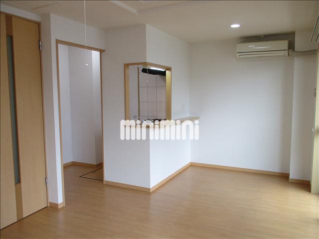 居室・リビング　広々としたリビングです