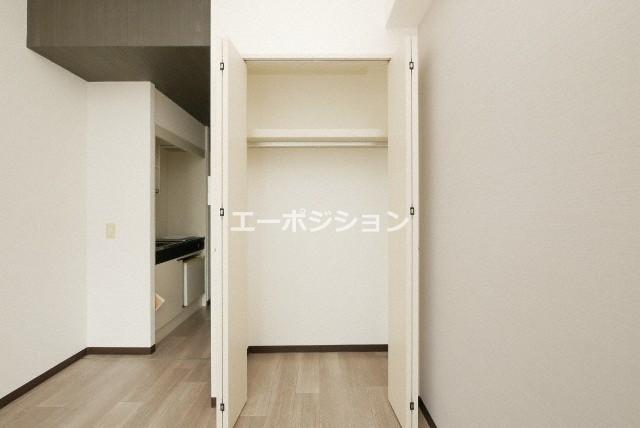 収納　エルミタージュ難波南V