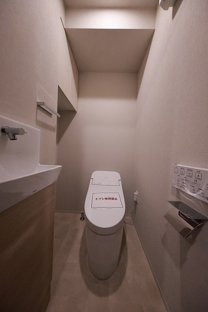 トイレ　トイレ