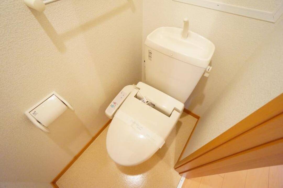 トイレ　トイレ