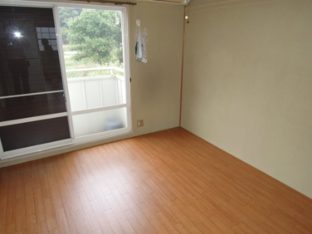 バルコニー　洋室6畳