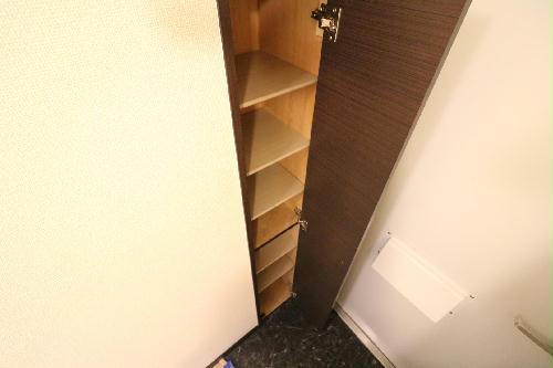 玄関　シューズボックス完備